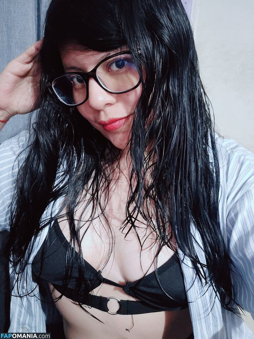 brendaarii / https: / labrendiuxx / lmlbrendalml_ Nud OnlyFans  Fotografie scursă #17