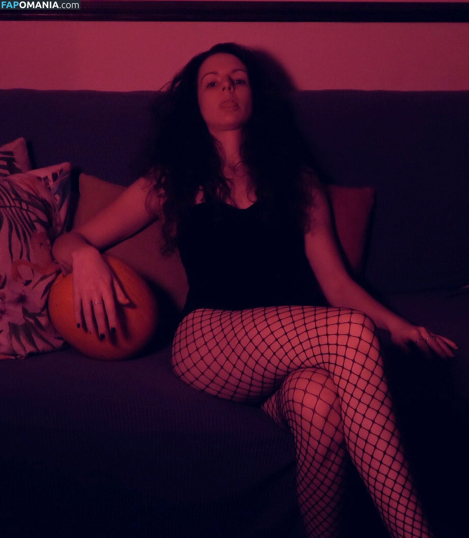 ASMR Attack / Lady ASMR / ladyasmr / sarahchubs Nud OnlyFans  Fotografie scursă #15