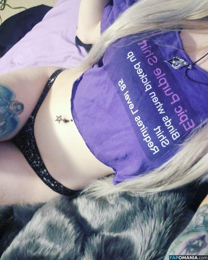 ladysurvival / ladysurvivalwow / onlyfungi Nud OnlyFans  Fotografie scursă #12