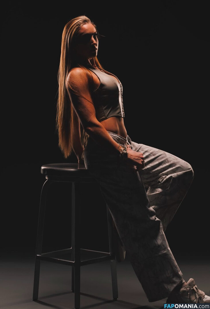 Lainey Reid / https: / lainey_wwe Nud OnlyFans  Fotografie scursă #4