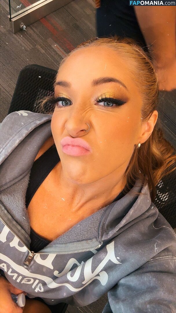 Lainey Reid / https: / lainey_wwe Nud OnlyFans  Fotografie scursă #7