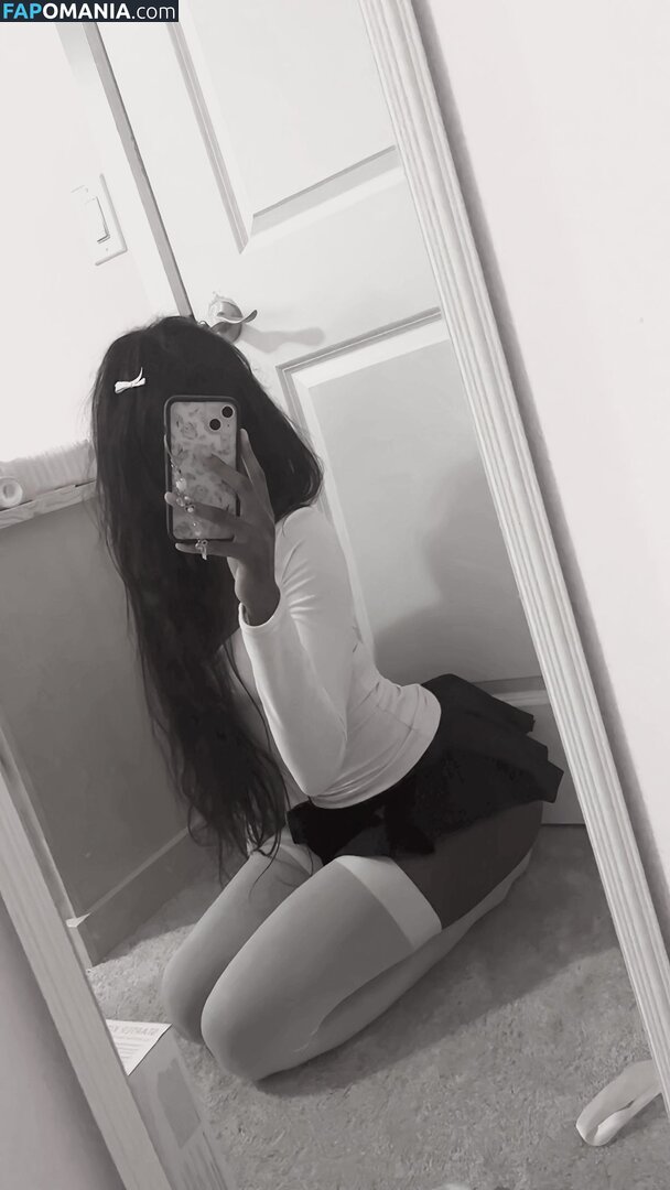 https: / lambpwincess / littlamb Nud OnlyFans  Fotografie scursă #6