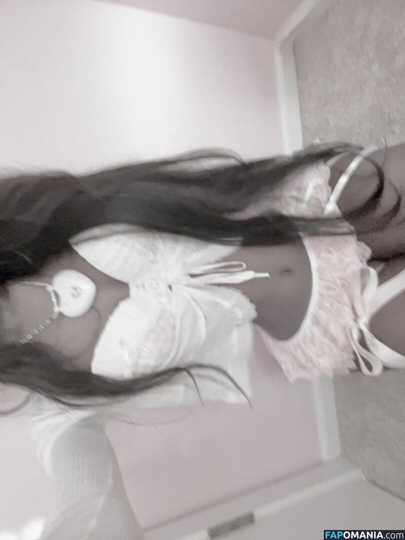 https: / lambpwincess / littlamb Nud OnlyFans  Fotografie scursă #8