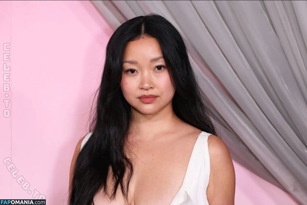 Lana Condor / https: / lanacondor Nud OnlyFans  Fotografie scursă #1