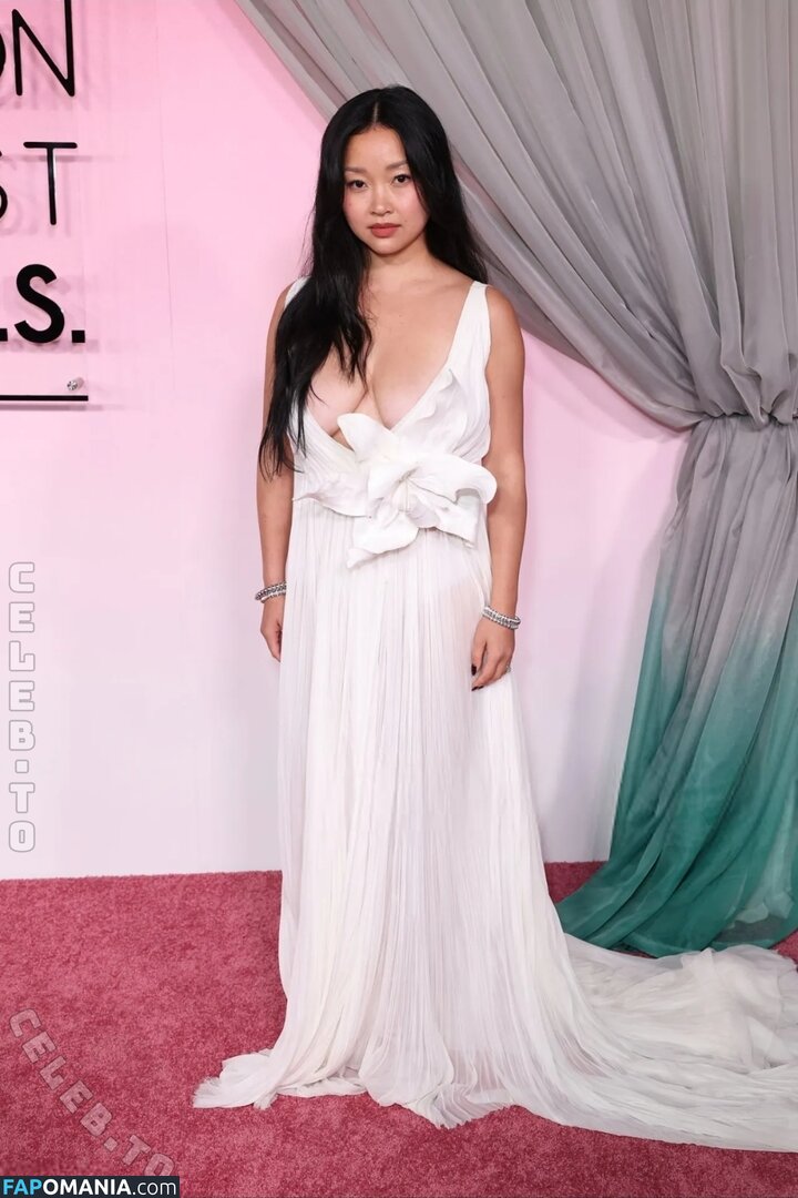 Lana Condor / https: / lanacondor Nud OnlyFans  Fotografie scursă #5