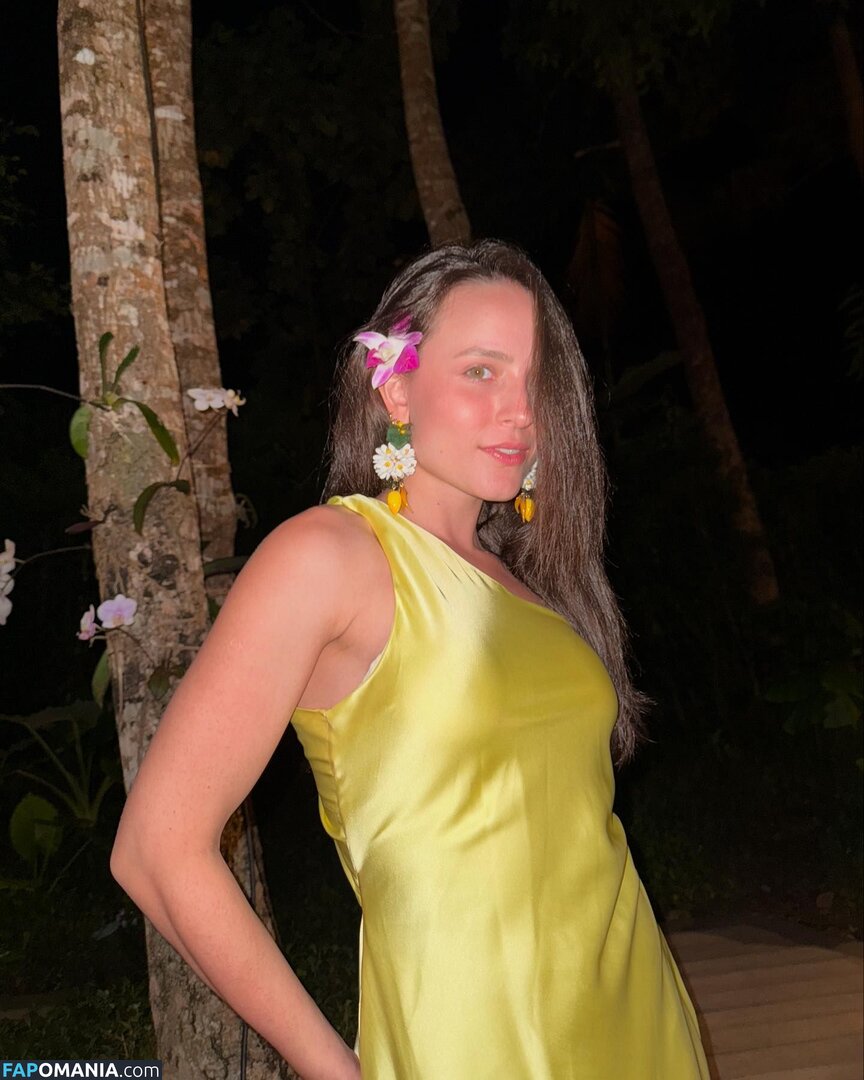 Larissa Manoela / https: / larimanoela / larissamanoela Nud OnlyFans  Fotografie scursă #684
