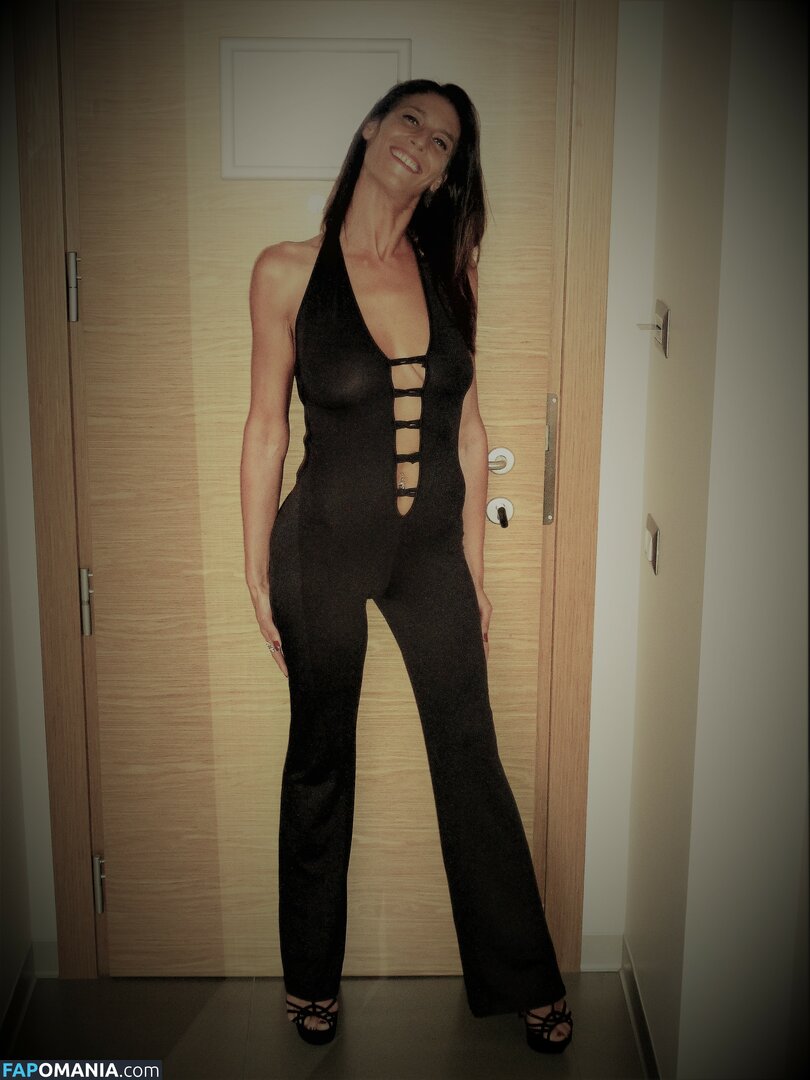 lasilvia.76 / lasilvia_76 Nud OnlyFans  Fotografie scursă #59