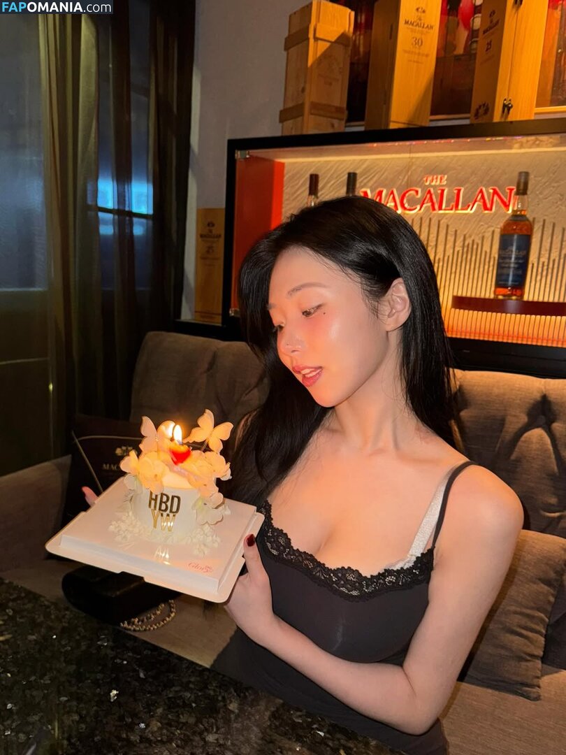Lee Yeon-woo / yeonwooahh / yonu1201 / 이연우 | Yonu Kuro | yonu_kuro Nud OnlyFans  Fotografie scursă #2