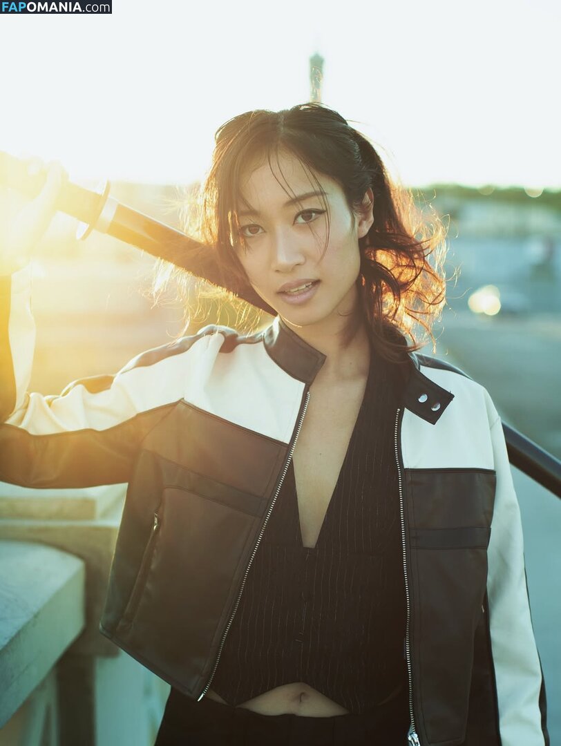 Famous Asian tiktoker / Leenda Dong / leendadong / leendaphotodumps Nud OnlyFans  Fotografie scursă #4