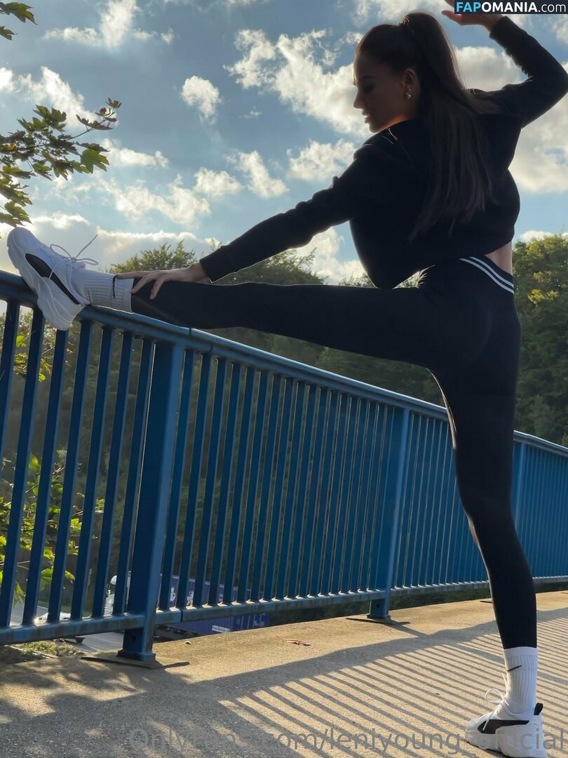 leniyoung_official / lenok3618 Nud OnlyFans  Fotografie scursă #4