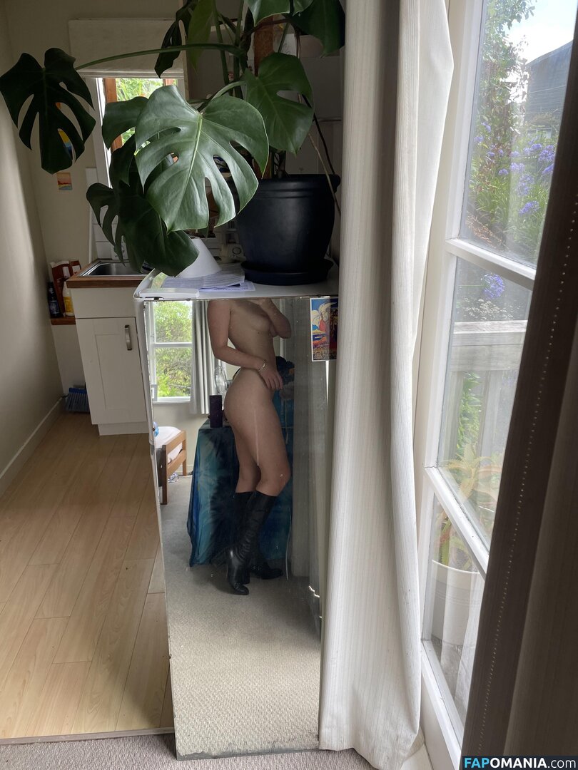 Lepetit_lapin / lepetitlapinkarori Nud OnlyFans  Fotografie scursă #2