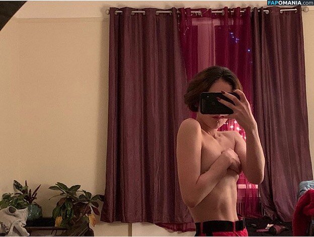 lika_uchiha / likaaa_xo Nud OnlyFans  Fotografie scursă #8