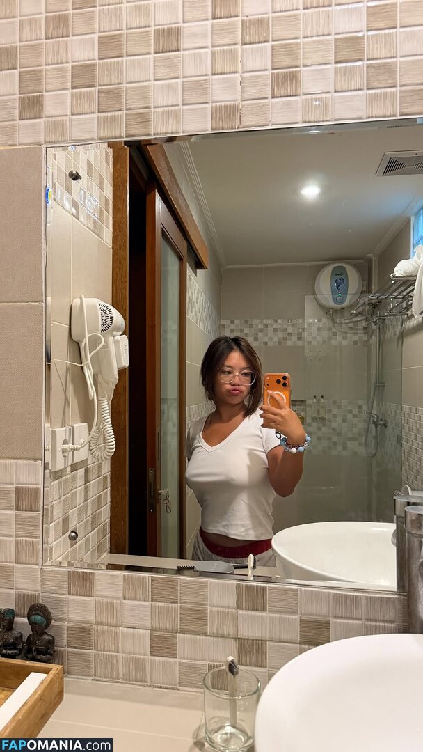 Lilhua12 / heyismewawa Nud OnlyFans  Fotografie scursă #1