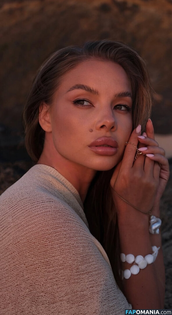 Liliya Hanusevich / han.liliya / liliya.han Nud OnlyFans  Fotografie scursă #20