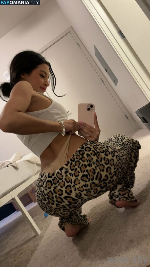 Lillian Delaney / lilliandelaney / lilliandelaneyy Nud OnlyFans  Fotografie scursă #8