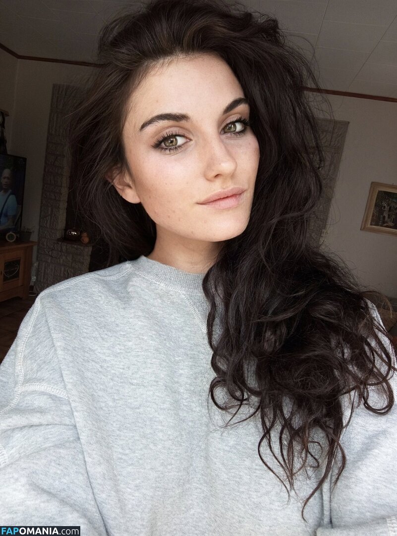 lilouveee Nud OnlyFans  Fotografie scursă #1