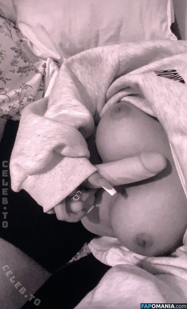 Lina.vey / Linav.ey Nud OnlyFans  Fotografie scursă #1