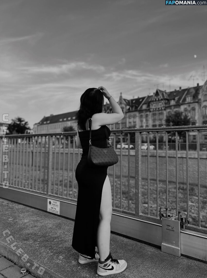 _linaa.wars_ Nud OnlyFans  Fotografie scursă #8