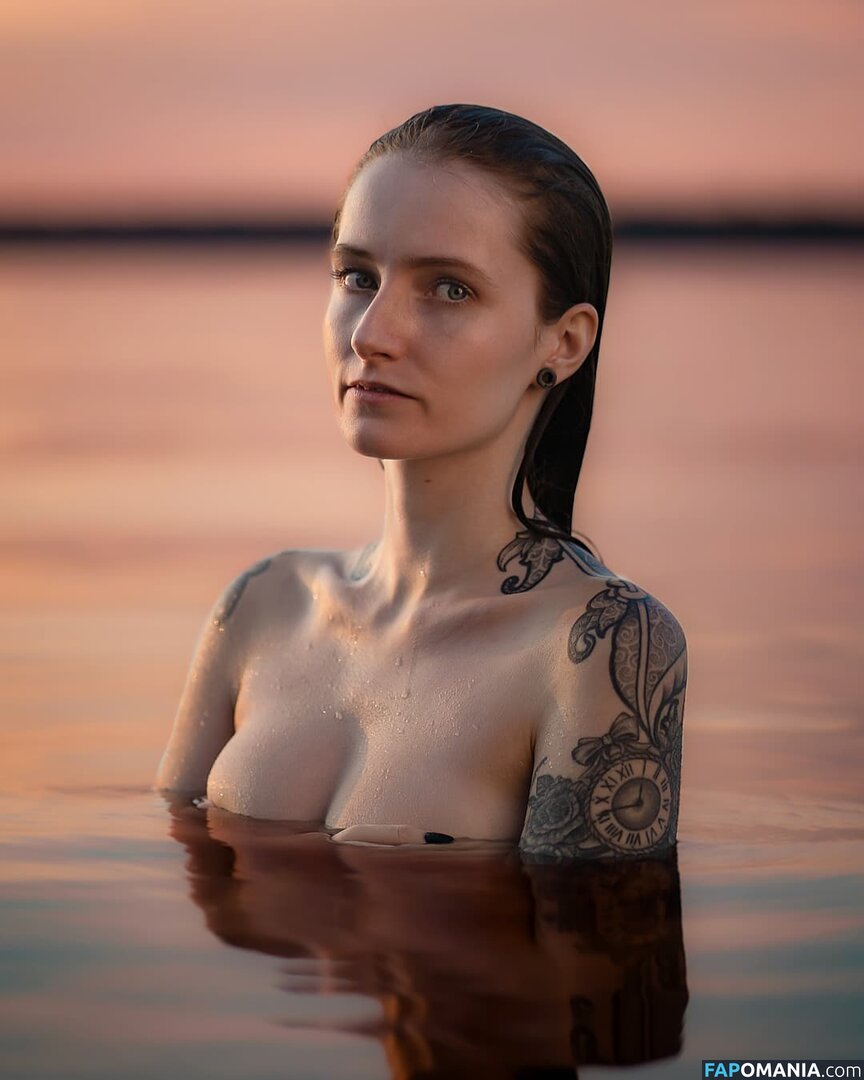 lisa.hates.you / lissaaires Nud OnlyFans  Fotografie scursă #1