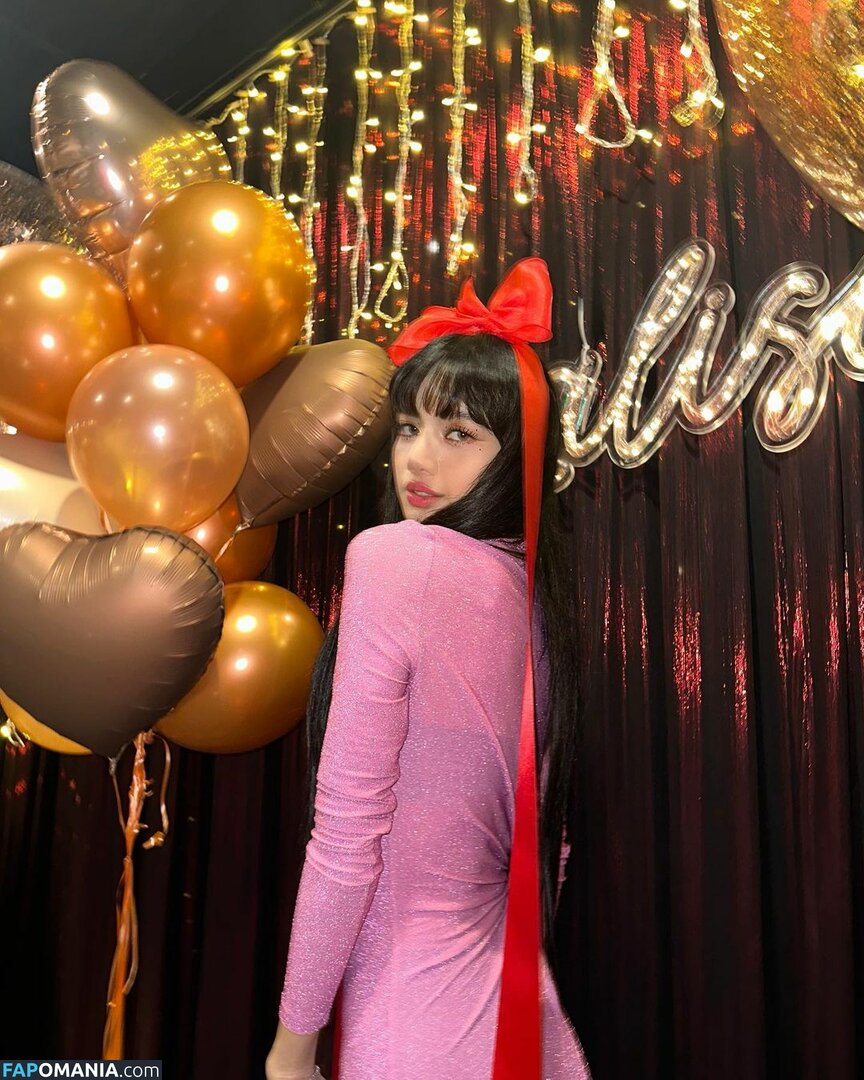 Blackpink / Lisa / lalalalisa_m / lisaamane Nud OnlyFans  Fotografie scursă #378