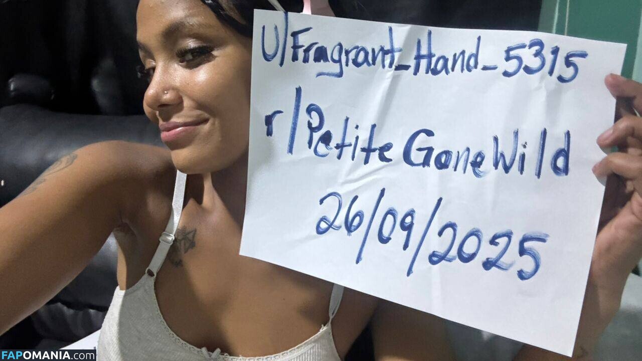 Fragrant / Fragrant_Hand_5315 / Little Mariam / little.mariam / mariamprincess Nud OnlyFans  Fotografie scursă #11