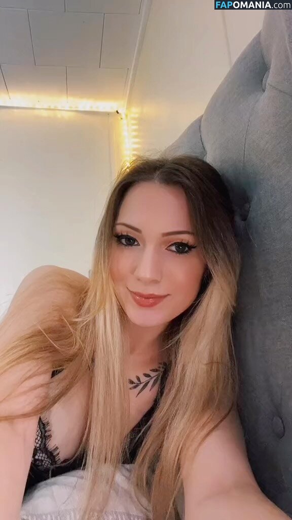 Little Momma / Littleemommaa21 / littlee.mommaa23 / littleemommaa23 Nud OnlyFans  Fotografie scursă #5