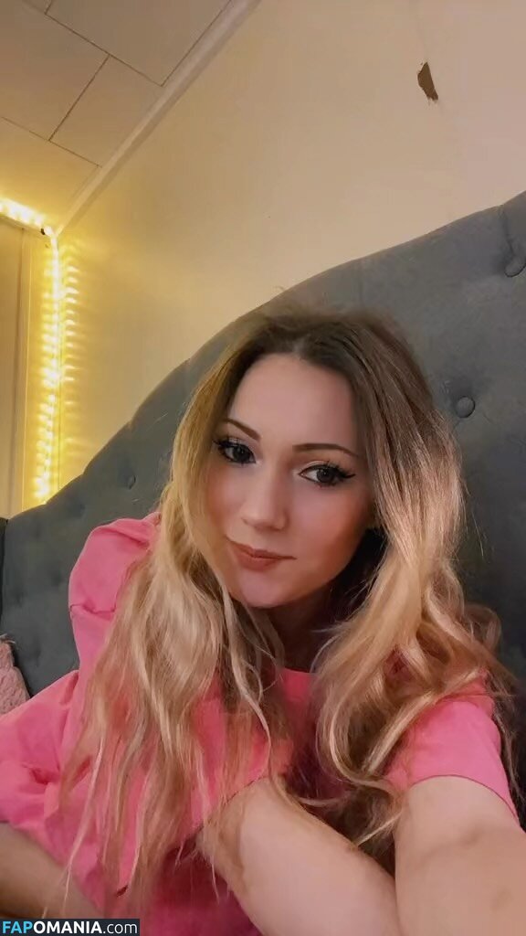 Little Momma / Littleemommaa21 / littlee.mommaa23 / littleemommaa23 Nud OnlyFans  Fotografie scursă #12