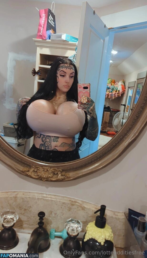 fb_0296 / lotteodditiesfree Nud OnlyFans  Fotografie scursă #20