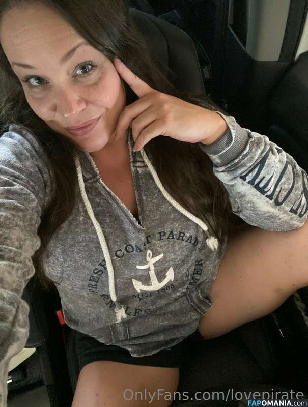LovePirate Nud OnlyFans  Fotografie scursă #7