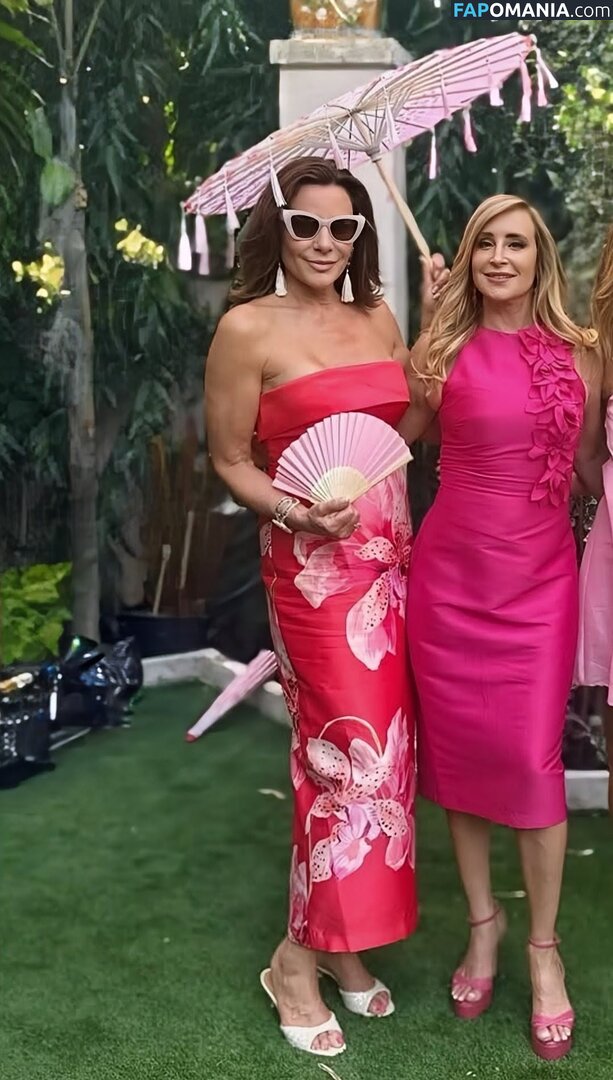 Luann De Lesseps Nud OnlyFans  Fotografie scursă #5
