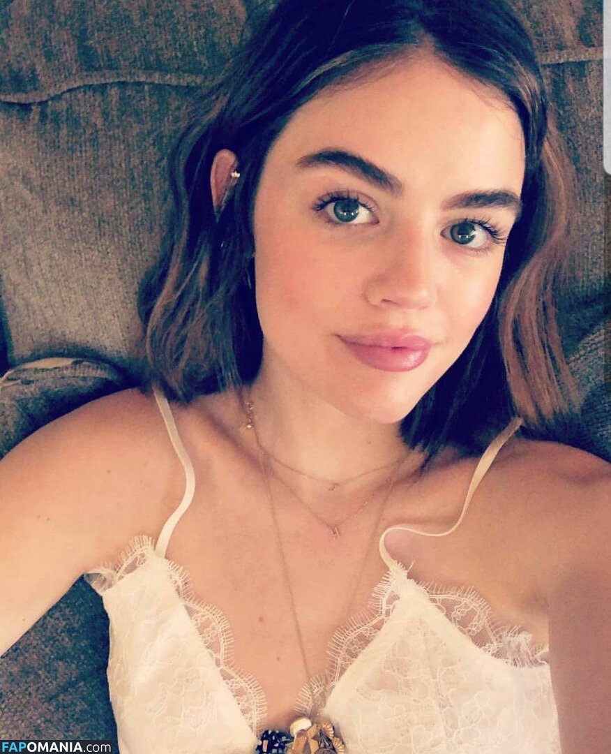 Lucy Hale / lucyhale Nud OnlyFans  Fotografie scursă #8