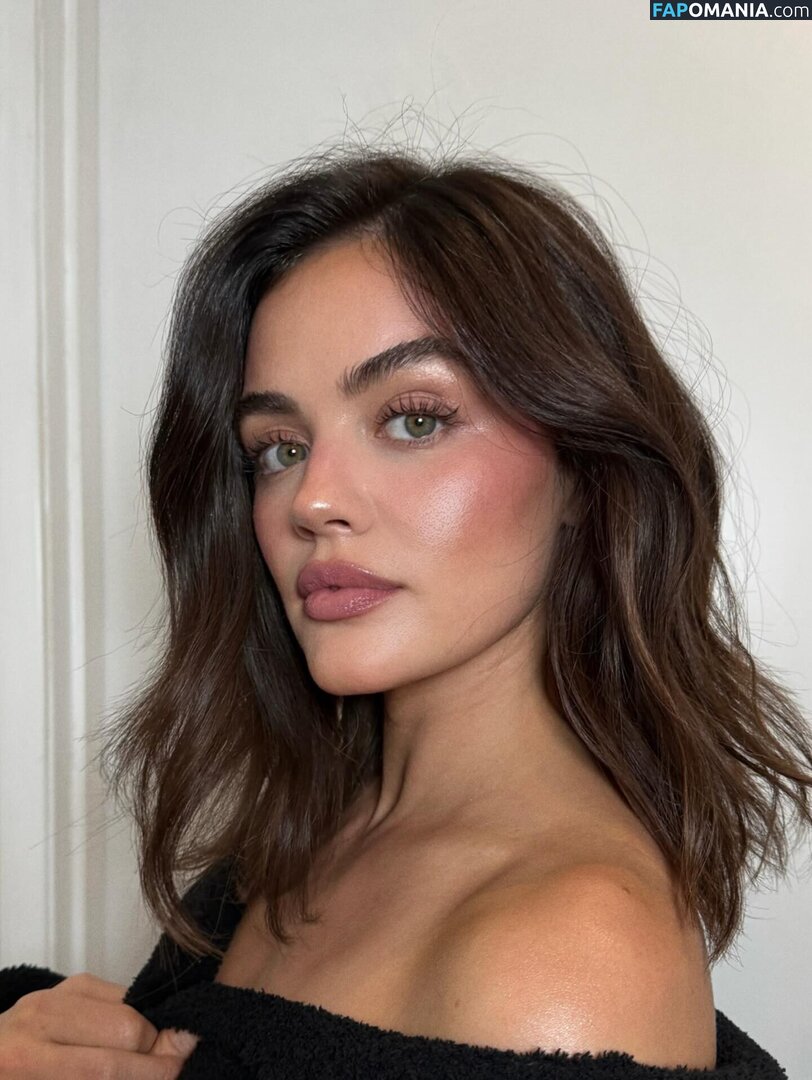 Lucy Hale / lucyhale Nud OnlyFans  Fotografie scursă #994