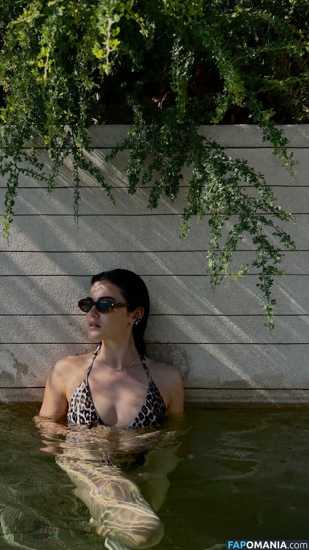 Lucy Hale / lucyhale Nud OnlyFans  Fotografie scursă #999