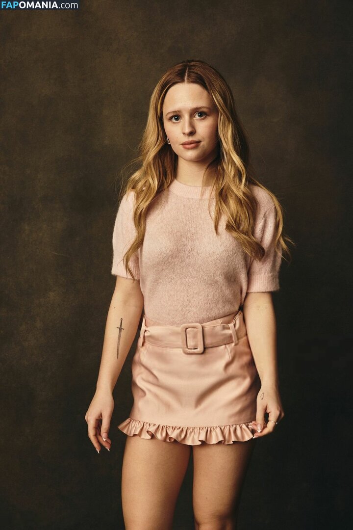 Lulu Wilson / luluswilson Nud OnlyFans  Fotografie scursă #10