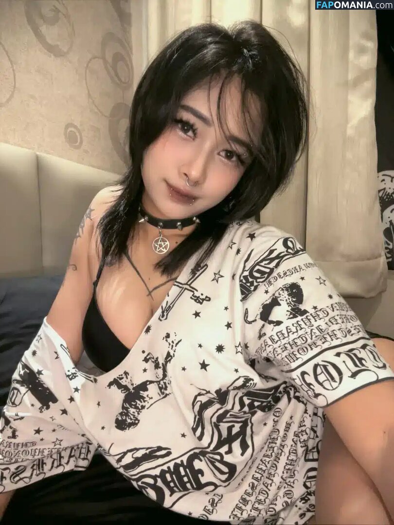 Luna Domsyou Nud OnlyFans  Fotografie scursă #5
