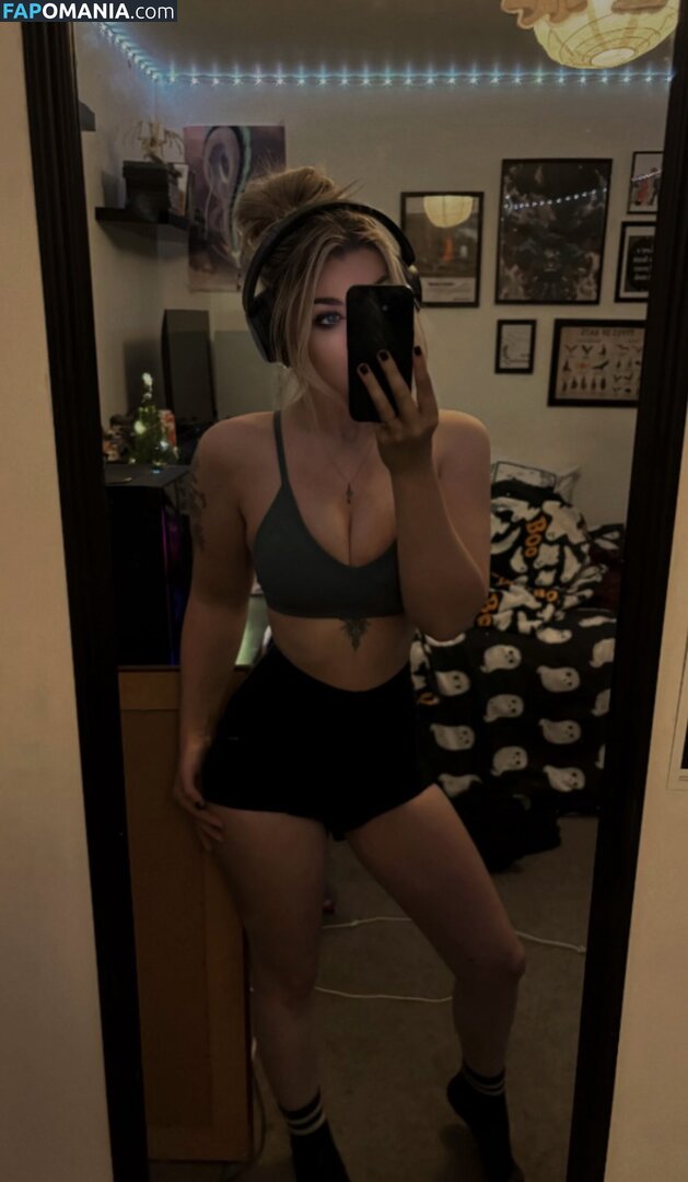 https: / luuucy813 Nud OnlyFans  Fotografie scursă #11