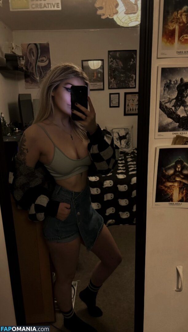 https: / luuucy813 Nud OnlyFans  Fotografie scursă #16