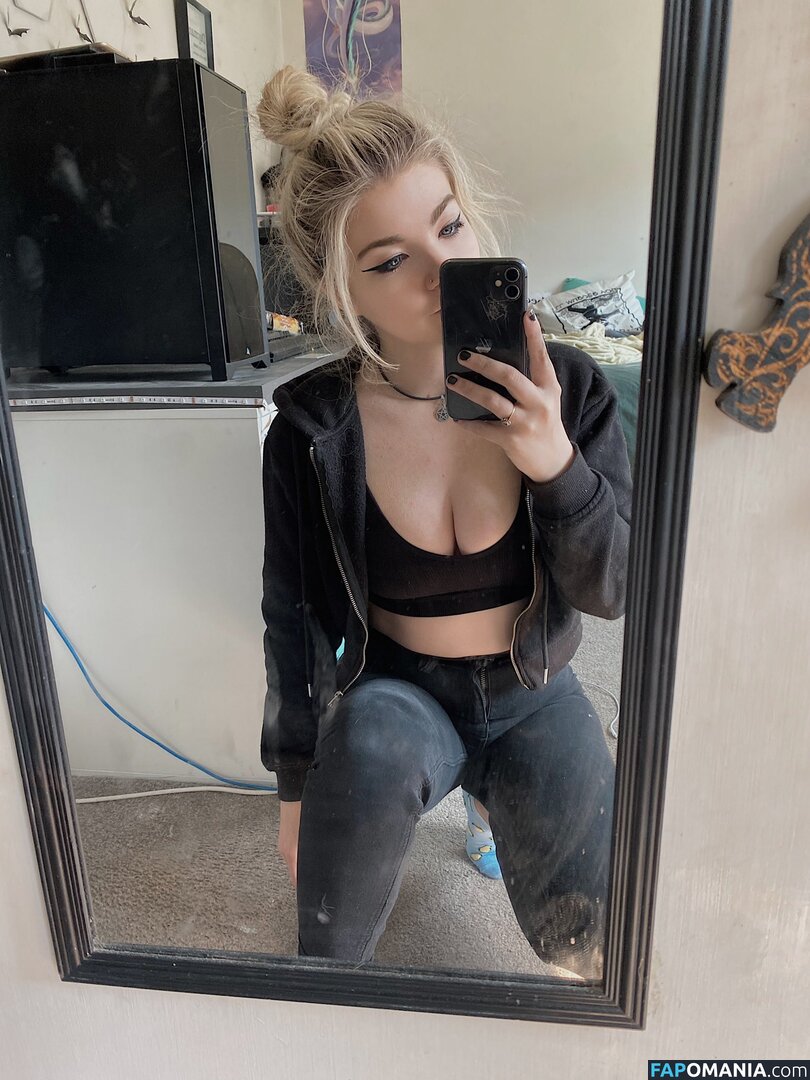 https: / luuucy813 Nud OnlyFans  Fotografie scursă #20