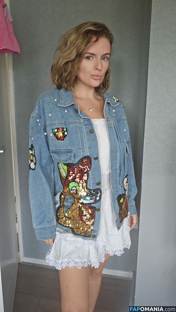 Lycia Rutter / LyciaSharyl / Lyciarutter_xo / dollydaddysgirls Nud OnlyFans  Fotografie scursă #15