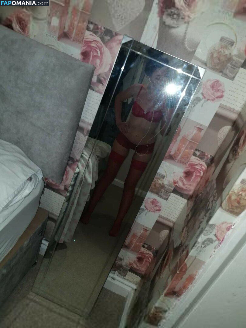 Lyl_24 / layla_24 Nud OnlyFans  Fotografie scursă #2