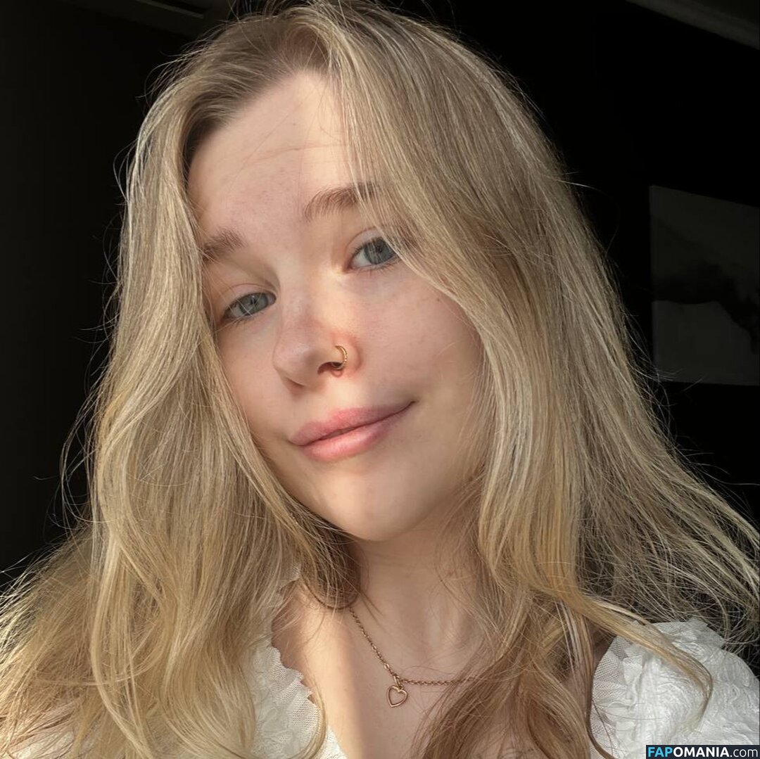 Lynntiny Nud OnlyFans  Fotografie scursă #4