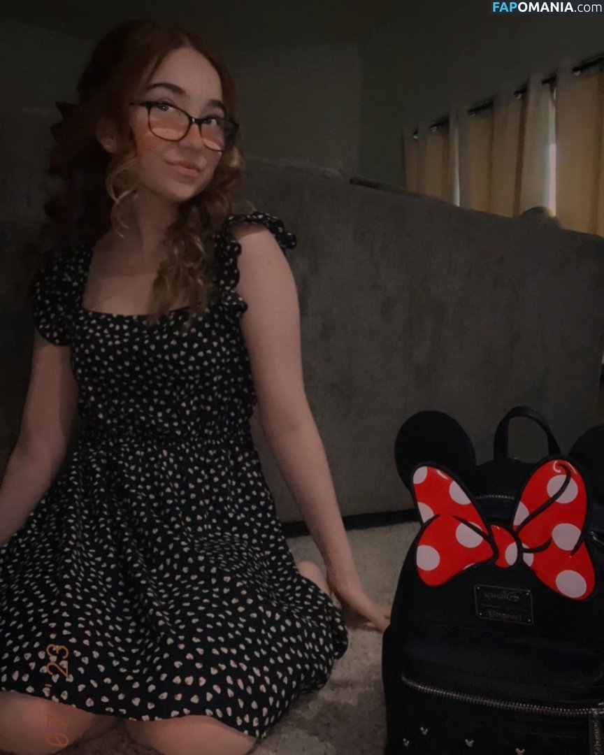 Lyssaurora Nud OnlyFans  Fotografie scursă #18