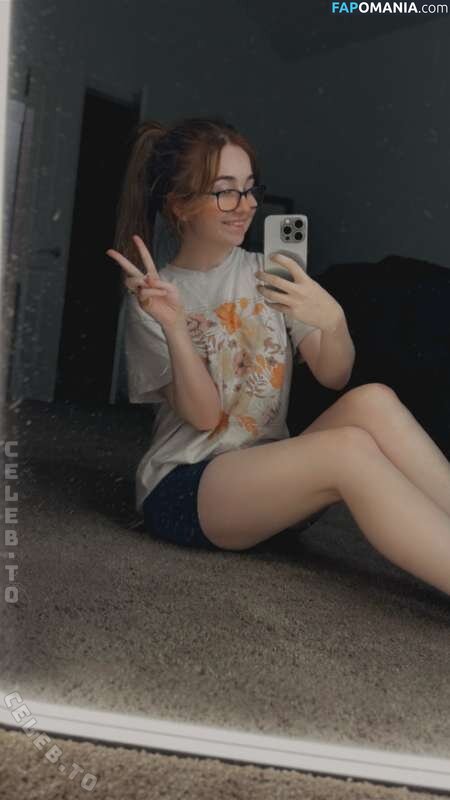 Lyssaurora / https: Nud OnlyFans  Fotografie scursă #427