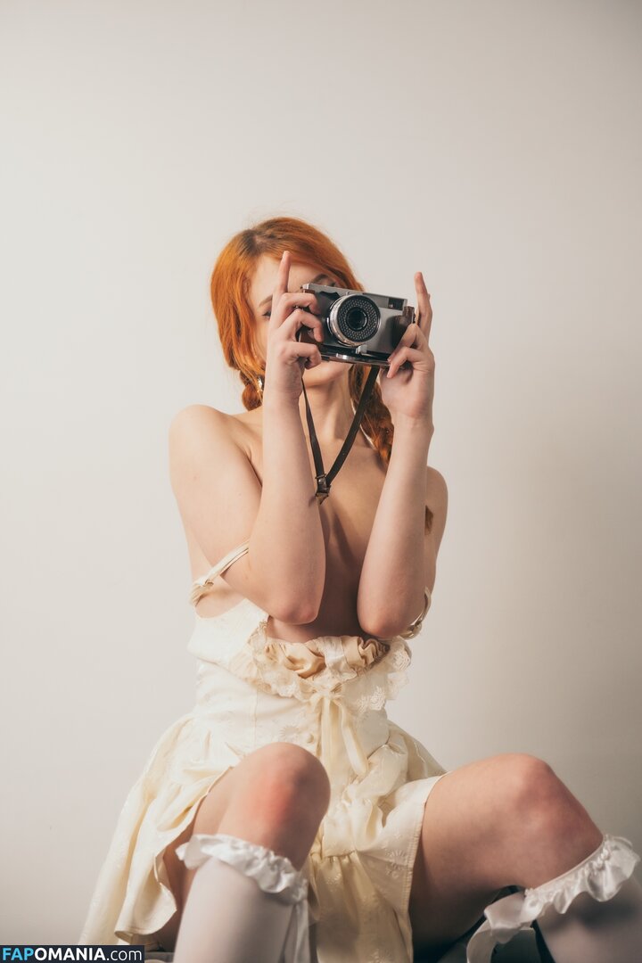 ellie_grau / m0llb / mamad0ll / mollb_cosplay Nud OnlyFans  Fotografie scursă #28