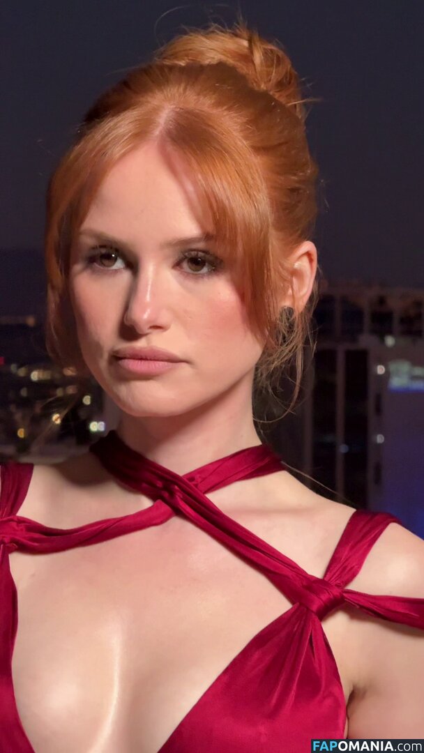 Madelaine Petsch / madelame Nud OnlyFans  Fotografie scursă #32