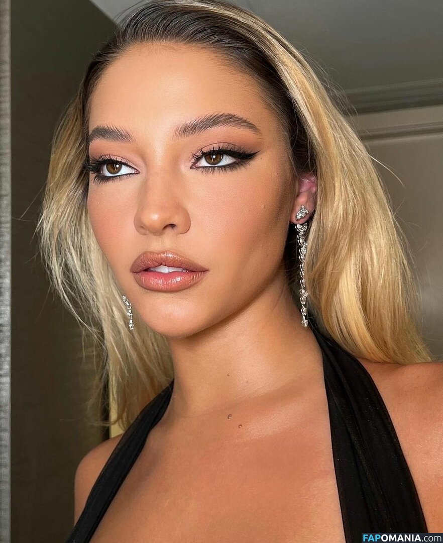 Madelyn Cline / madelyncline Nud OnlyFans  Fotografie scursă #269