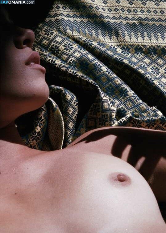 Mademoiselle Oz / MlleOz / https: / mademoiselleoz / samiaoz Nud OnlyFans  Fotografie scursă #6