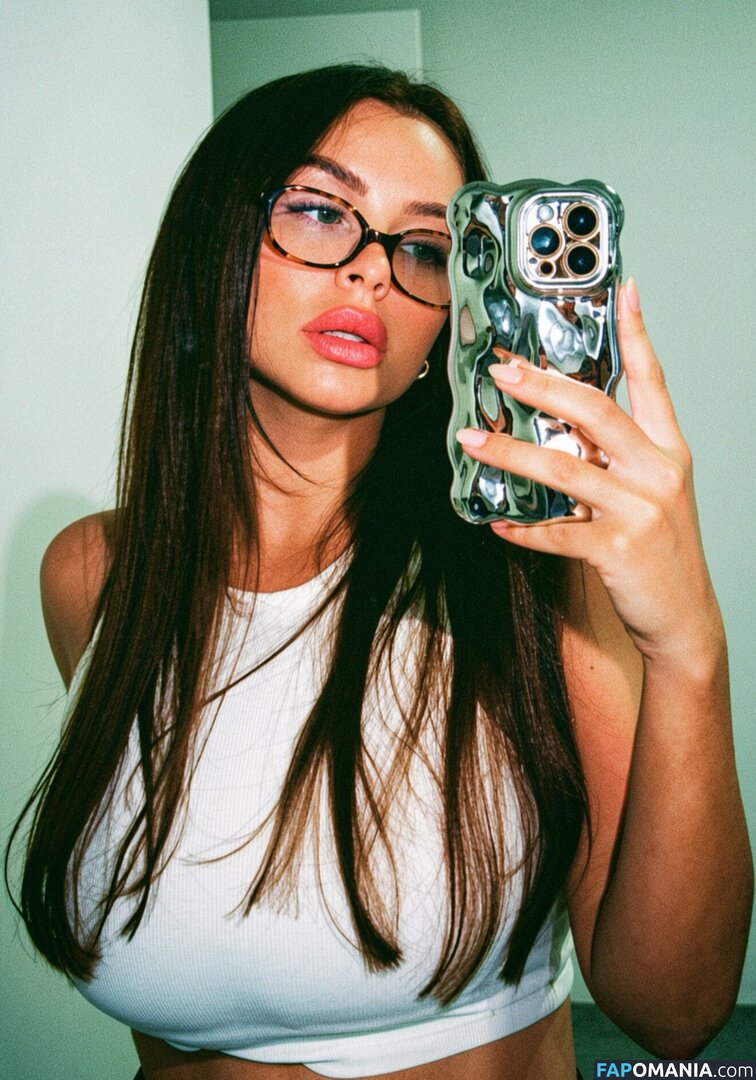 Madison Mclachlan Nud OnlyFans  Fotografie scursă #1