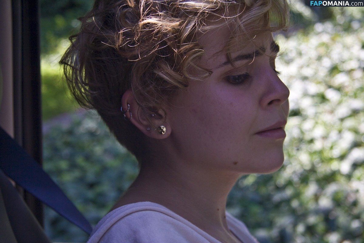 Mae Whitman / mistergarf Nud OnlyFans  Fotografie scursă #9