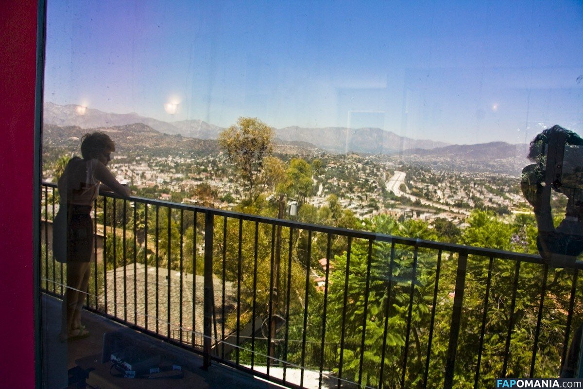 Mae Whitman / mistergarf Nud OnlyFans  Fotografie scursă #10